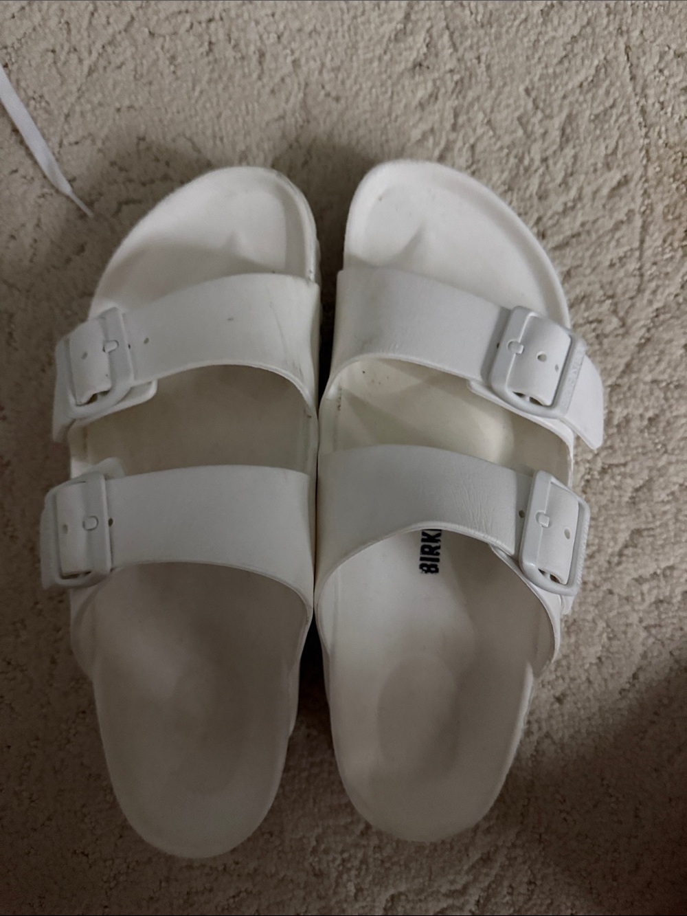 Birkenstock women’s White Two-Strap EVA Slide Sandals size 8 barely worn